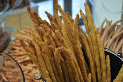 Turin: Sunset Food & Drinks Tour by Do Eat Better - Via Giuseppe Luigi Lagrange wine tasting: Piedmont in your glass
