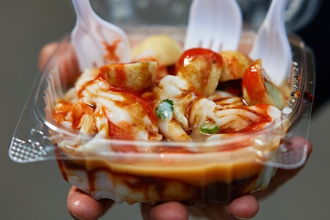 Ultimate Chinatown Walking Food Tour in New York City - What to wear and bring when Chinatown is cool-weather busy