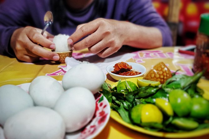 Ultimate Siem Reap Food Tour (10 Locals Tasting with Drinks & Transport) - The Siem Reap Night Market stop: snack culture without the stress