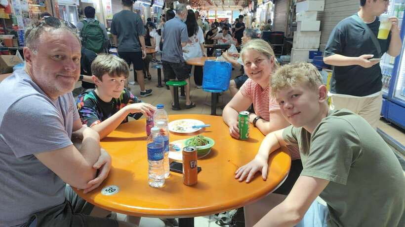 UNESCO Hawker Culture: Chinatown Food Tasting Tour - Practical Tips for a Smooth 3 Hours (Feet, Hunger, and Orders)