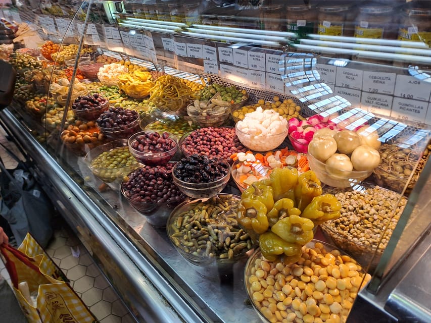 Valencia: Authentic Tapas & Drinks with a Local - Drink Stops: Agua de València and the Valencia Bar Mindset