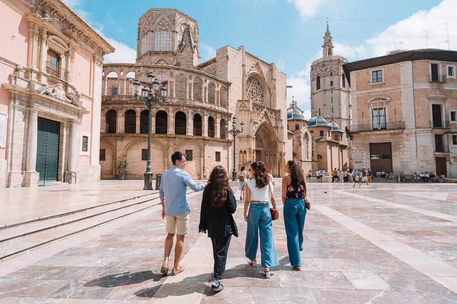 Valencia: Morning Food Tour with Central Market Visit - Central Market time: Mercado Central for Iberian classics