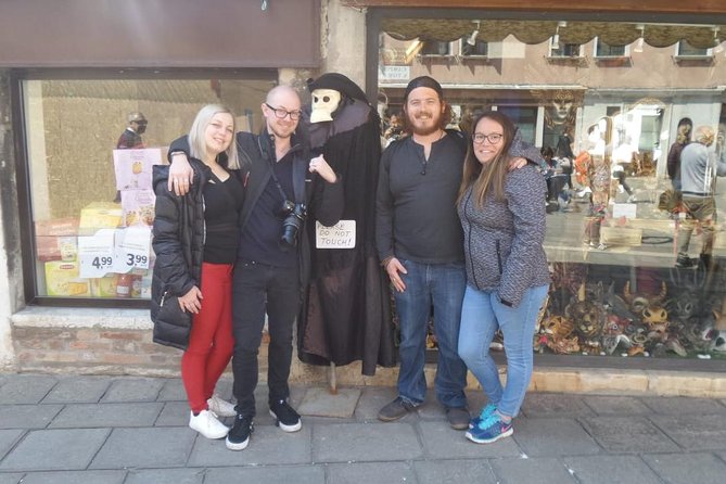 Venetian Cicchetti Street Food and Sightseeing Walking Tour - The Bacari Game Plan: How Cicchetti Sampling Works