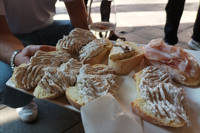 Venice Bacaro Food Tour: Eat and Drink like a Venetian - Who should book this Venice bacaro food tour