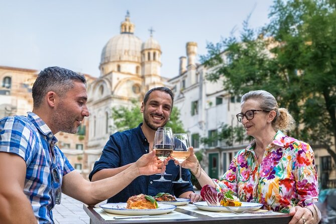 Venice Evening Food Tour: Bites, Drinks & Sit-Down Dinner - Key points before you go