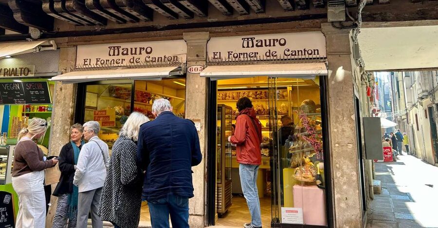 Venice: Guided City Highlights and Street Food Tour - Why This 2.5-Hour Street-Food Walk Works in Venice