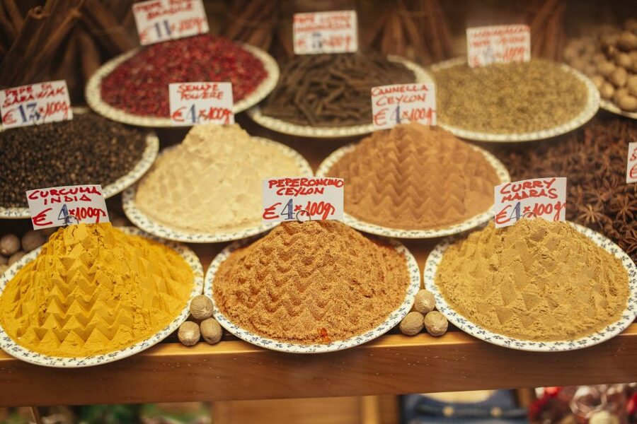 Venice: Private Food Tour – 10 Tastings with Locals - Fish Market Energy: What Venice Eats Comes with a Backstory