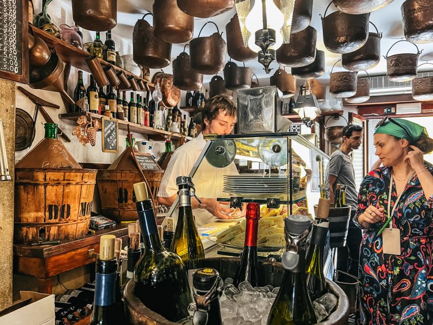 Venice: Street Food Tour with a Local Guide and Tastings - Where the tour ends in Dorsoduro: Campo Santa Margherita