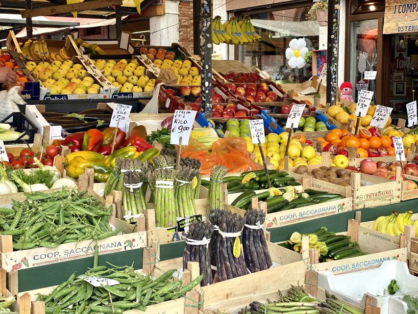 Venice: Street Food Tour with a Local Guide and Tastings - Getting oriented at Campo San Bartolomio (and why the start matters)