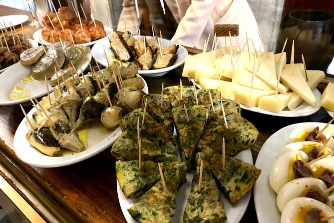 Venice Street Food Tour with Local Guide with Local Food Market Visit - Cicchetti bars: Venice’s snack culture, one stop at a time