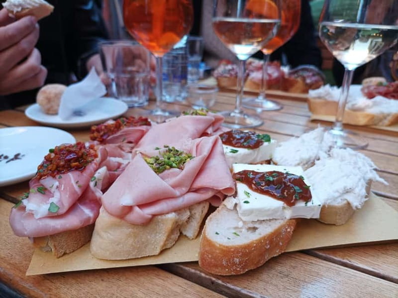 Venice: The Ultimate Food Tour with Wine & Spritz - Starting near Bartolomeo Colleoni: how your evening gets rolling