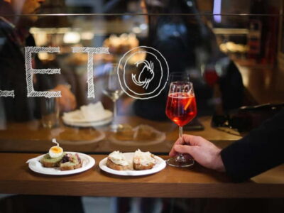Venice: The Ultimate Food Tour with Wine & Spritz - Meeting at Basilica dei Santi Giovanni e Paolo: A Good Venice Starting Point