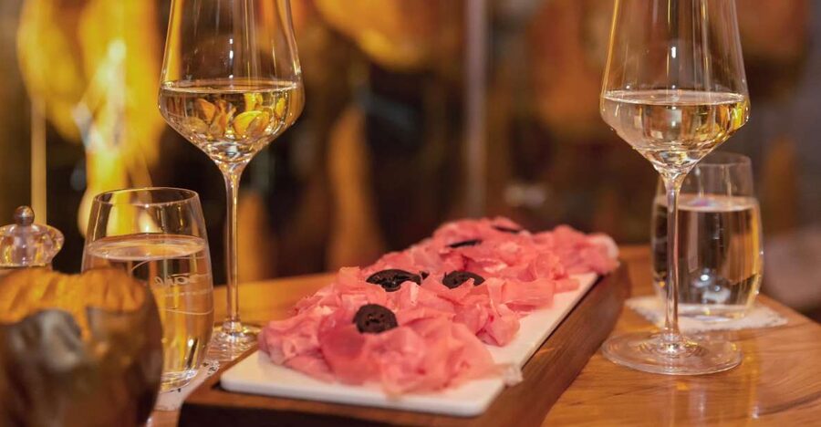 Vienna: Best of Vienna Food Tour - Palais-Style Chocolate: Pralines in a Glamorous Setting