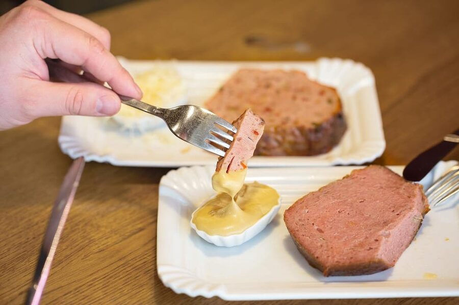 Vienna: Best of Vienna Food Tour - Finishing at Schottengasse: Carry-On Recommendations for Later