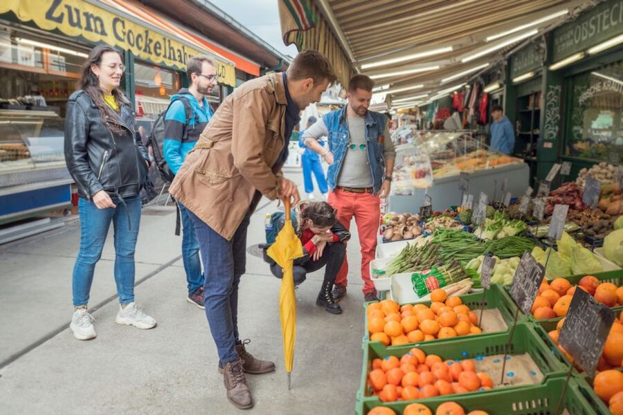 Vienna: Naschmarkt Guided Food Tour - What a 2-hour Naschmarkt tasting tour really means