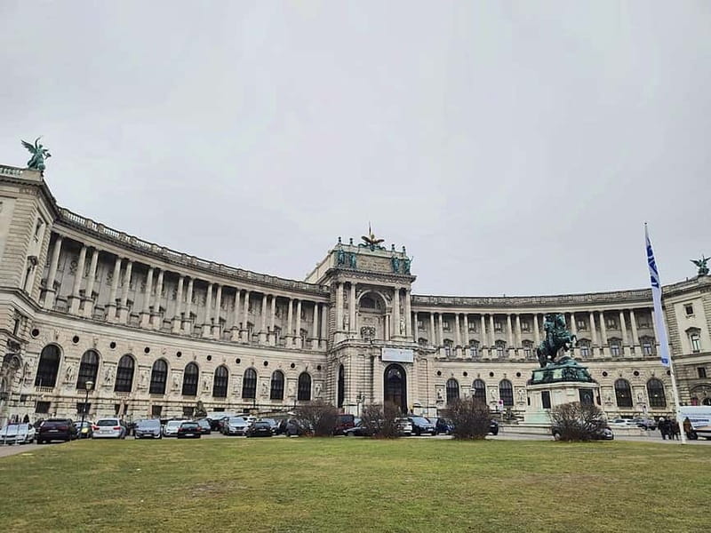 Vienna: The Ultimate Full Meal Austrian Food Tour - Stop 1: A fresh-baked Bretzel start that sets the tone