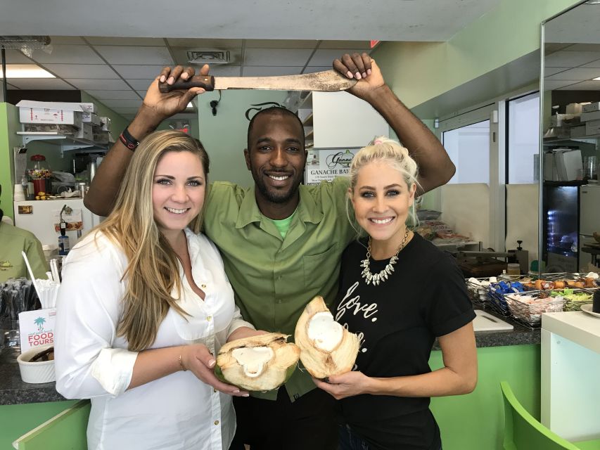 West Palm Beach: Downtown Food Tour - Street art and city stories: how the walk turns into a local-feeling loop