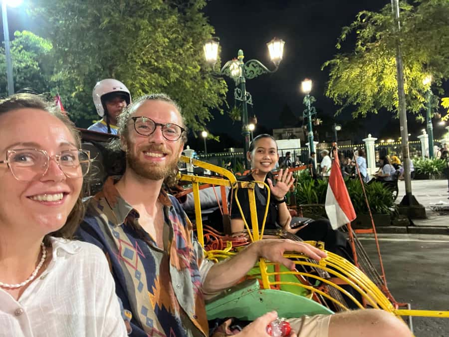 Yogyakarta: Nighttime Walk and Food Tour - Alun-Alun Kidul game drive: the playful ending with real local energy