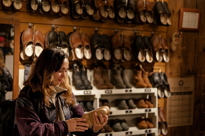 Zaanse Schans and Cheese Tasting Guided Tour from Amsterdam - Stop 2: Kooijman Clogs Wooden Shoe Workshop (What You’ll See)