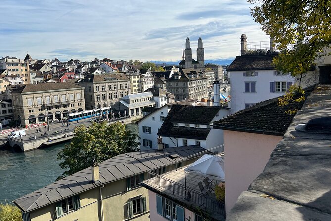 Zurich Food Tour with 10 Local Delicacies, Cheeses & Chocolates - Paradeplatz: chocolate heritage meets Swiss banking power